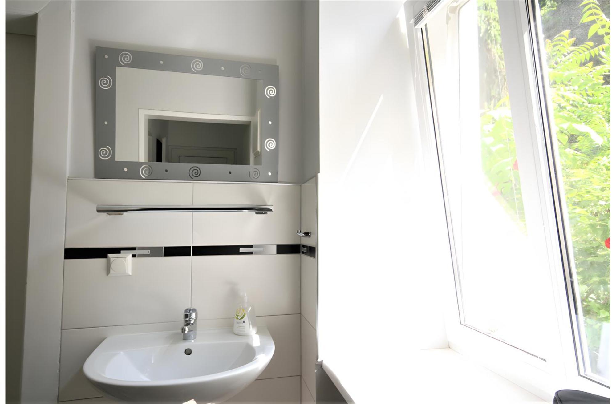 Modern Flat With 2 Rooms, Close To Schoenbrunn 비엔나 외부 사진